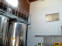 ワイン醸造工場　内壁